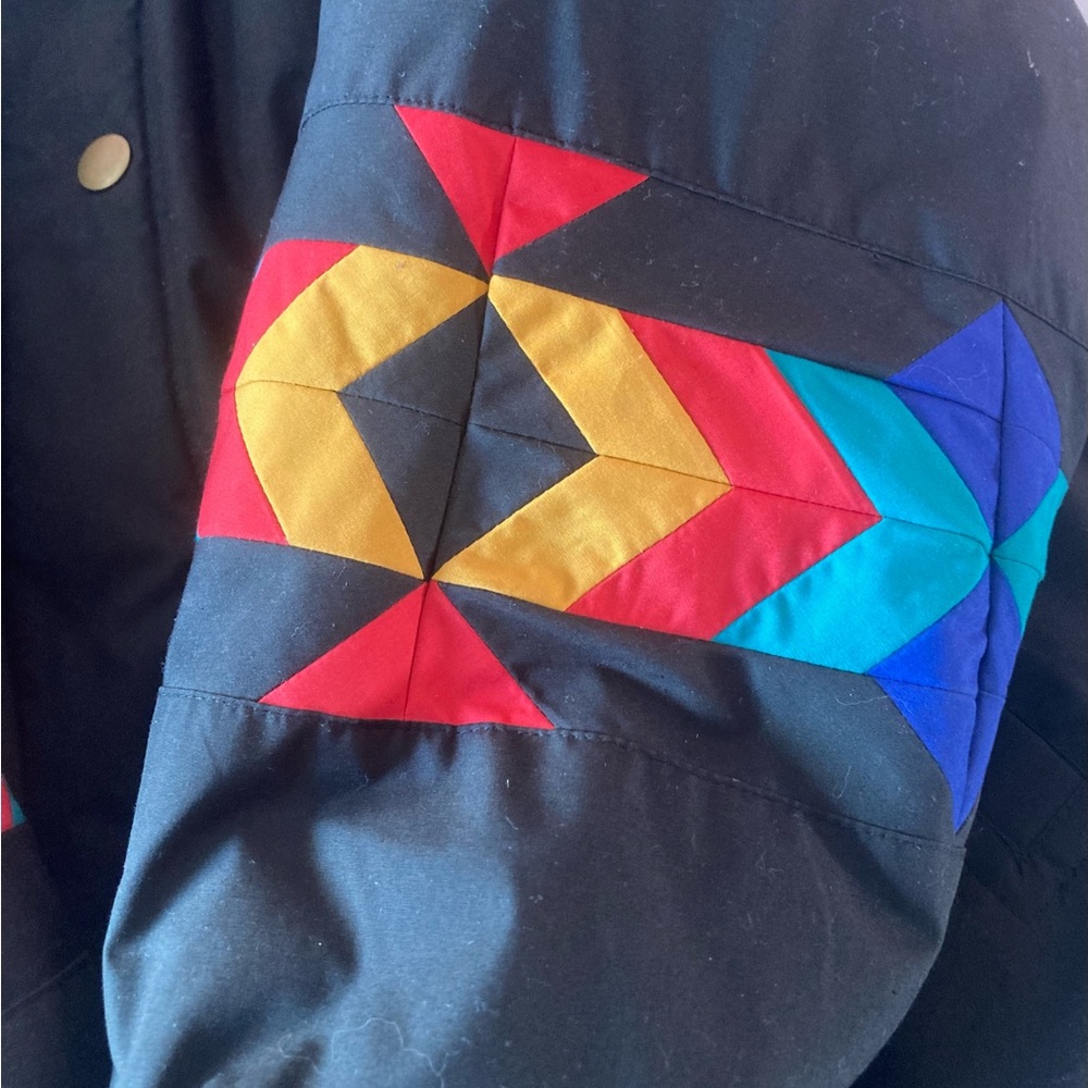 Ski Jacket Womens SZ M black with Southwestern design.Vintage London Fog. - Picture 9 of 15